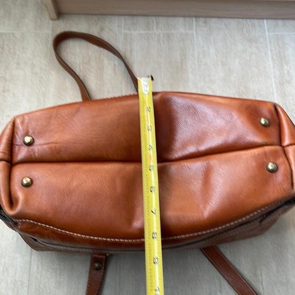 Patricia Nash Large Brown Tooled Leather Bucket Tote - Picture 5 of 12